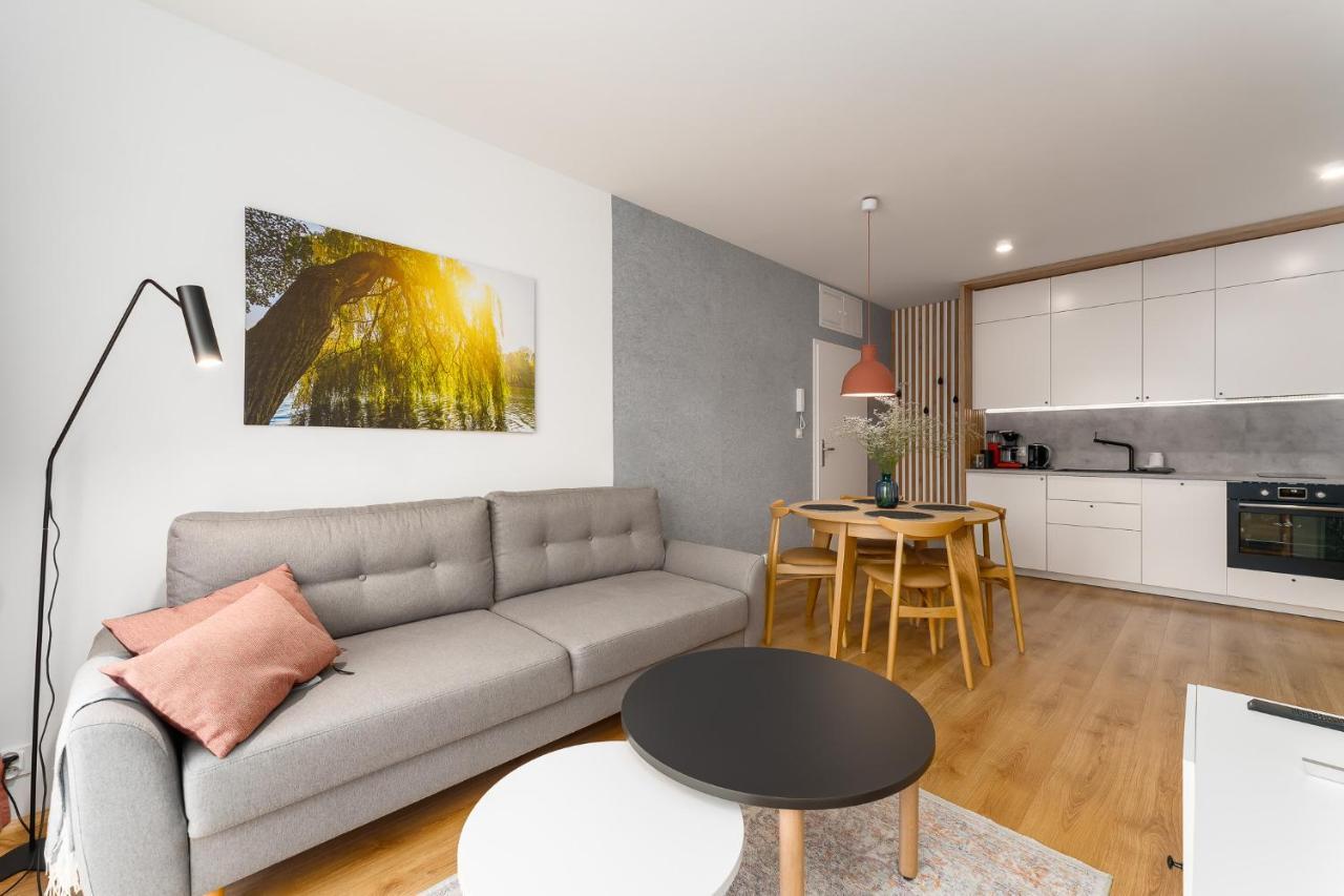 Apartament Willow Tree Surfingbird Dzwirzyno Exterior photo